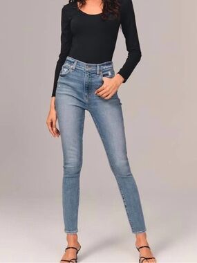 Abercrombie & Fitch Curve Love The Super Skinny Ankle High Rise